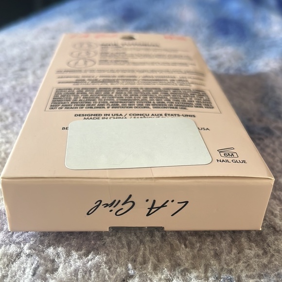 New Extra Divina Nails… - Picture 3 of 5